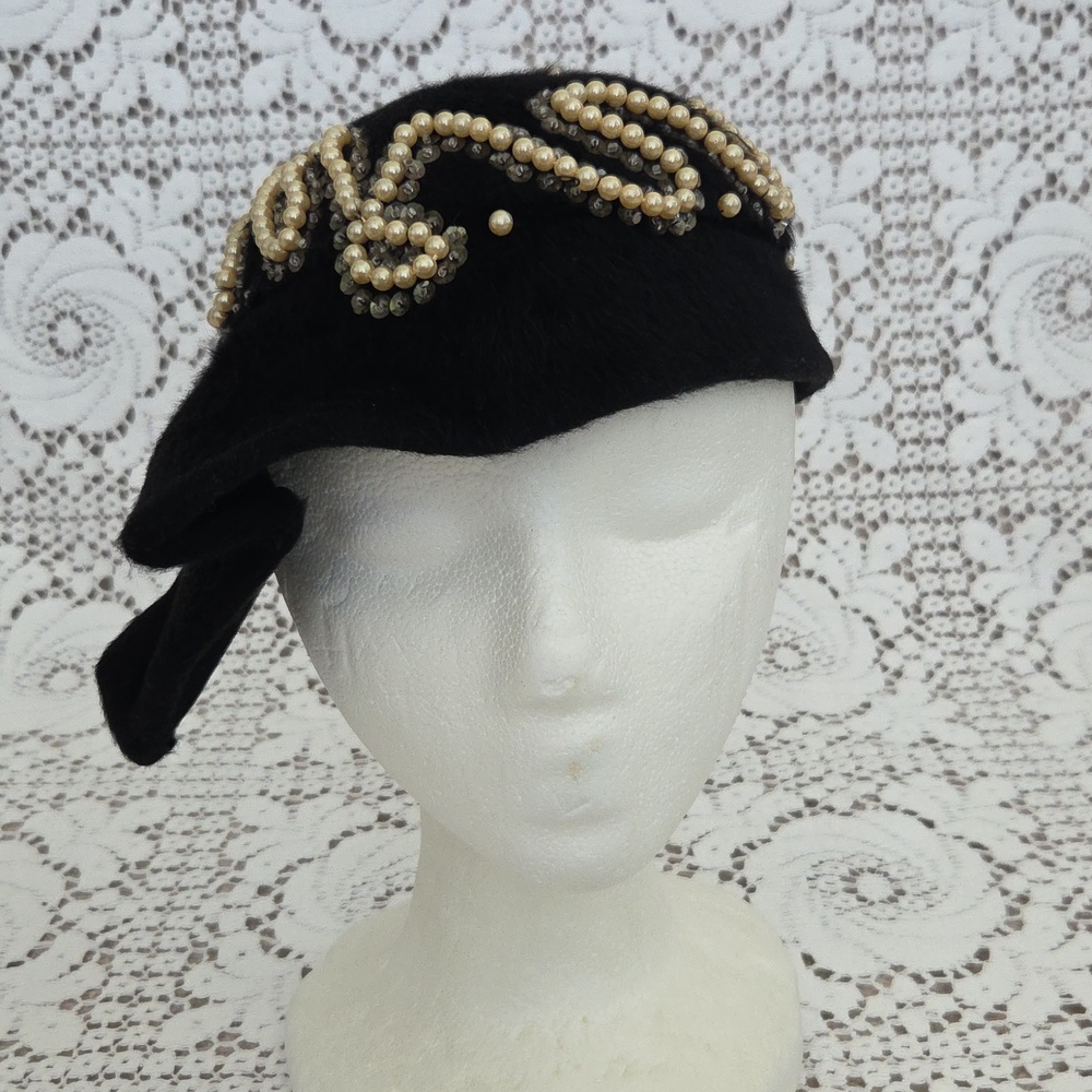 Vintage 1950's Marche Exclusive Fascinator Hat with Bead Swirl And Sequins